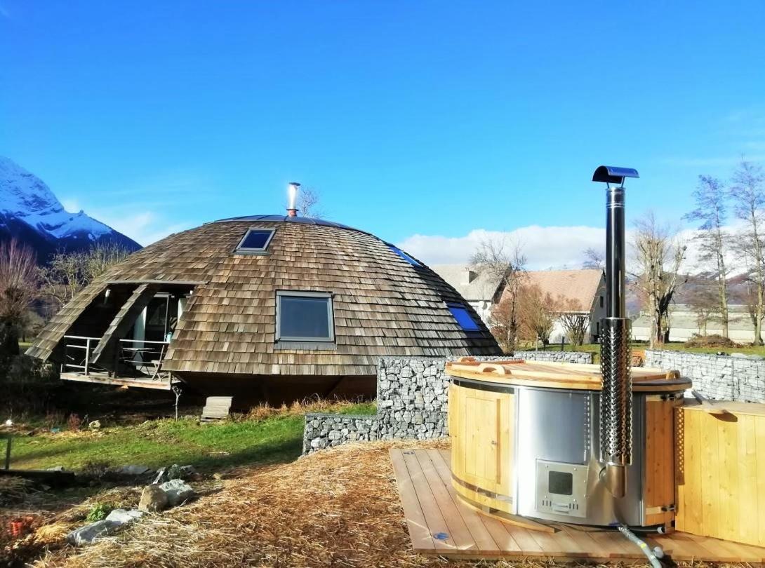 Au-Dela Des Nuages, Maison D'Hotes Insolite & Spa Aubessagne エクステリア 写真