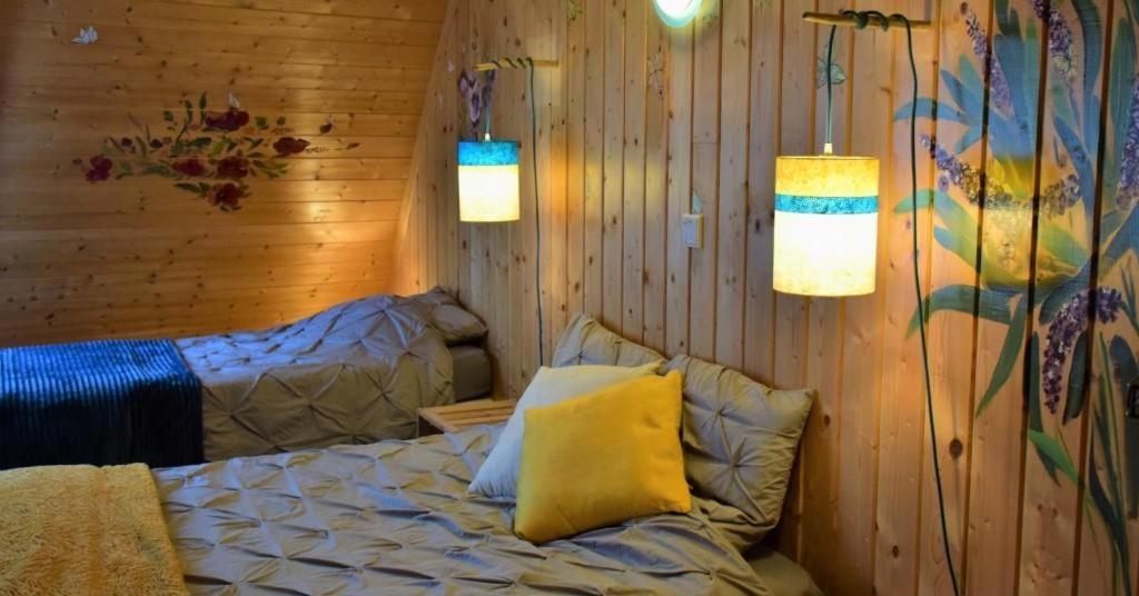 Au-Dela Des Nuages, Maison D'Hotes Insolite & Spa Aubessagne エクステリア 写真