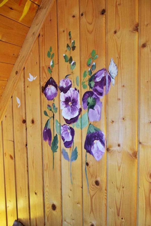 Au-Dela Des Nuages, Maison D'Hotes Insolite & Spa Aubessagne エクステリア 写真