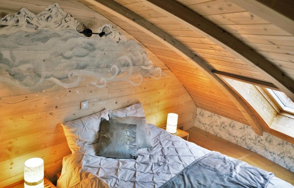 Au-Dela Des Nuages, Maison D'Hotes Insolite & Spa Aubessagne エクステリア 写真